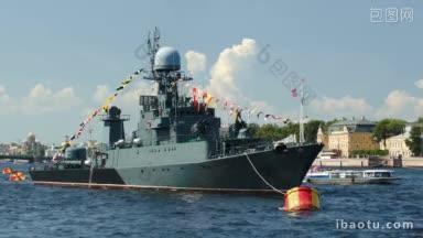 俄罗斯海军在圣彼得堡涅瓦河上的军舰